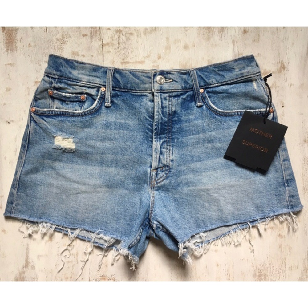 NWT Mother - The Tomcat Kick Fray Short, Size 28